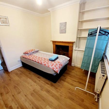 Chelmsford Centre Houseアパートメント エクステリア 写真