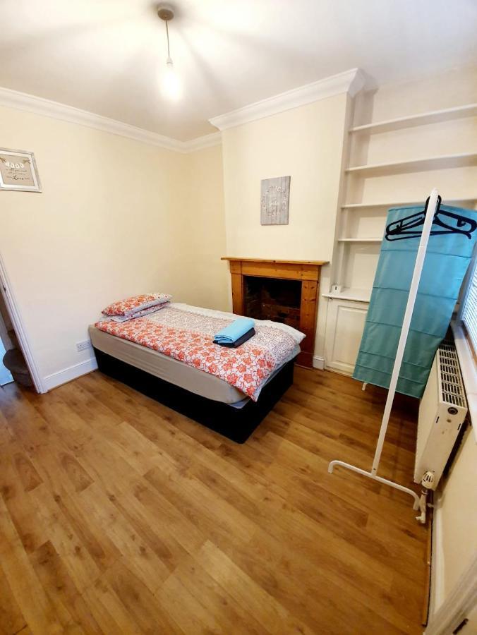 Chelmsford Centre Houseアパートメント エクステリア 写真